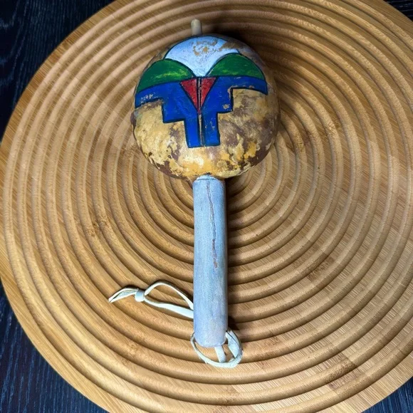 Vintage Native American Handmade & Painted Shaman Hopi Ground Rattle